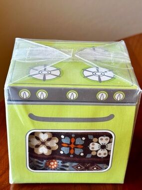 New in Sealed Box Vintage Vera Bradley “What’s Cookin’ Apron” Canyon Print